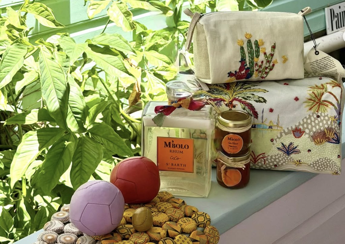 Les favoris M'BOLO : rhum, confiture maison et accessoires brodés
